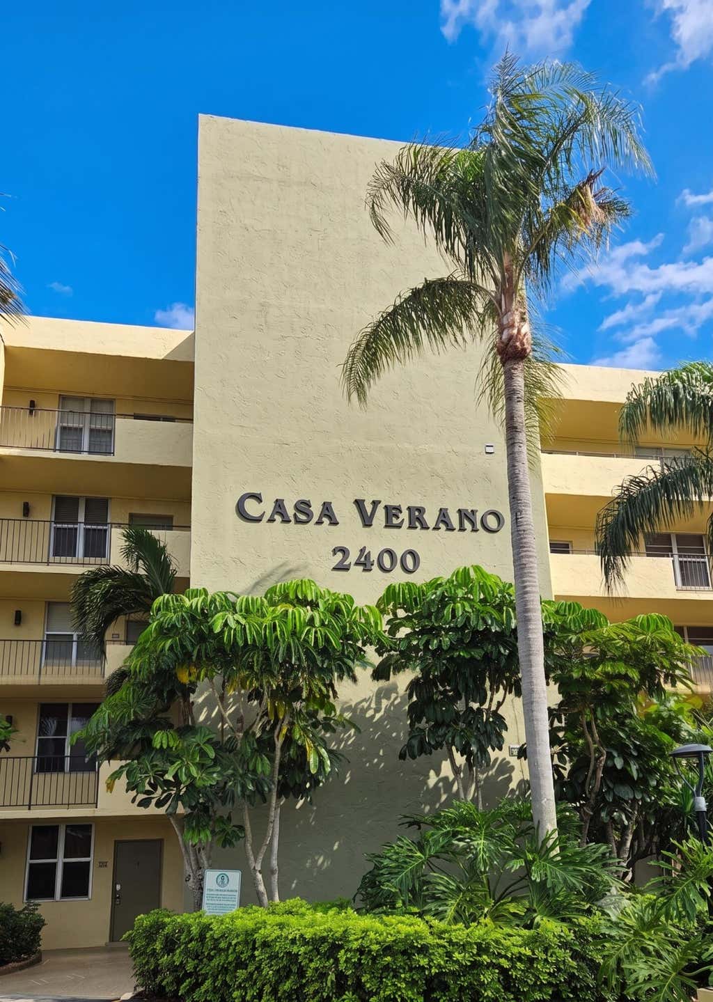 Photo of 2400 NE 10th Street #108, Pompano Beach, FL 33062 (MLS # B26046231)