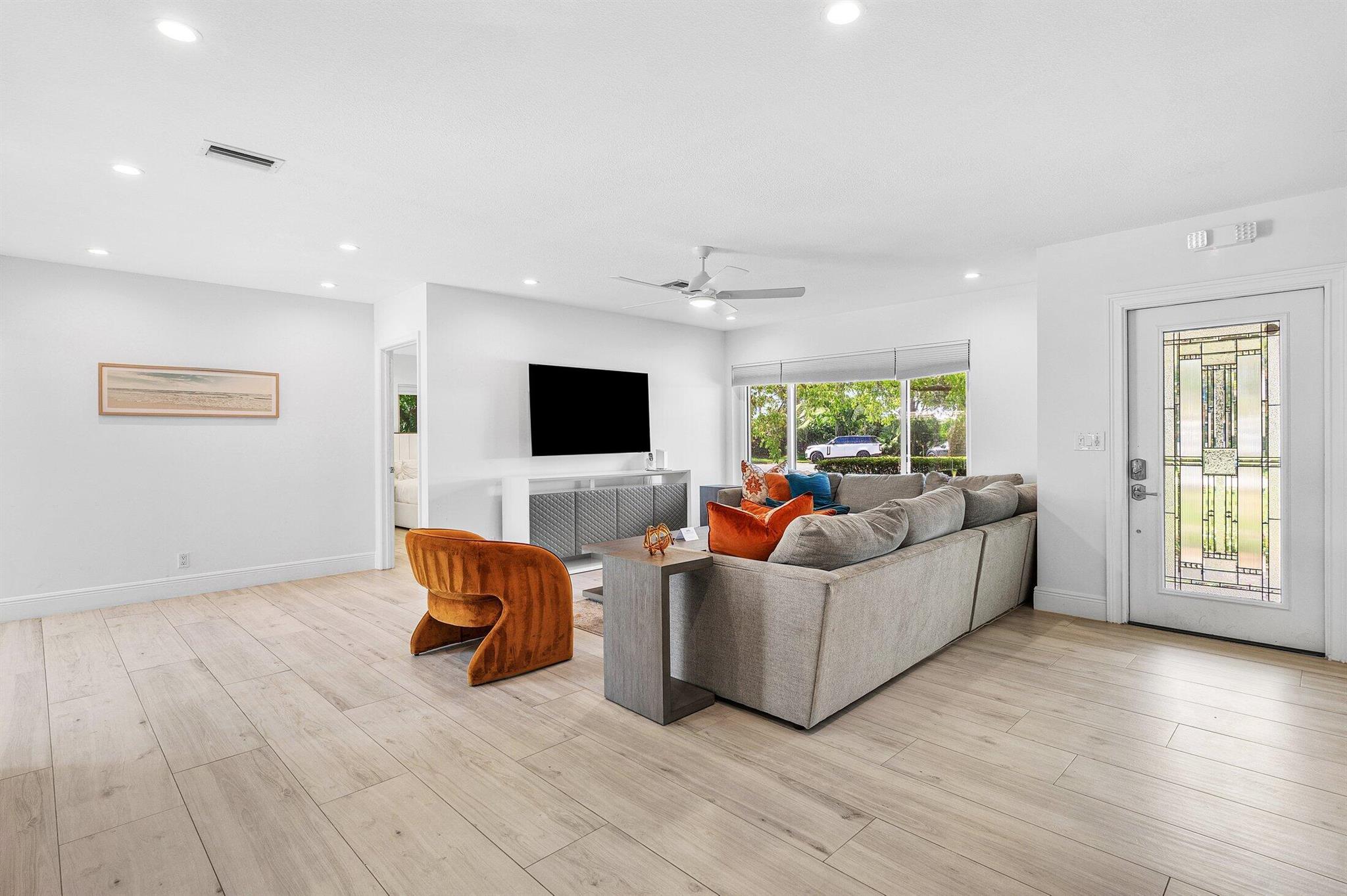 917 SW 38th Court