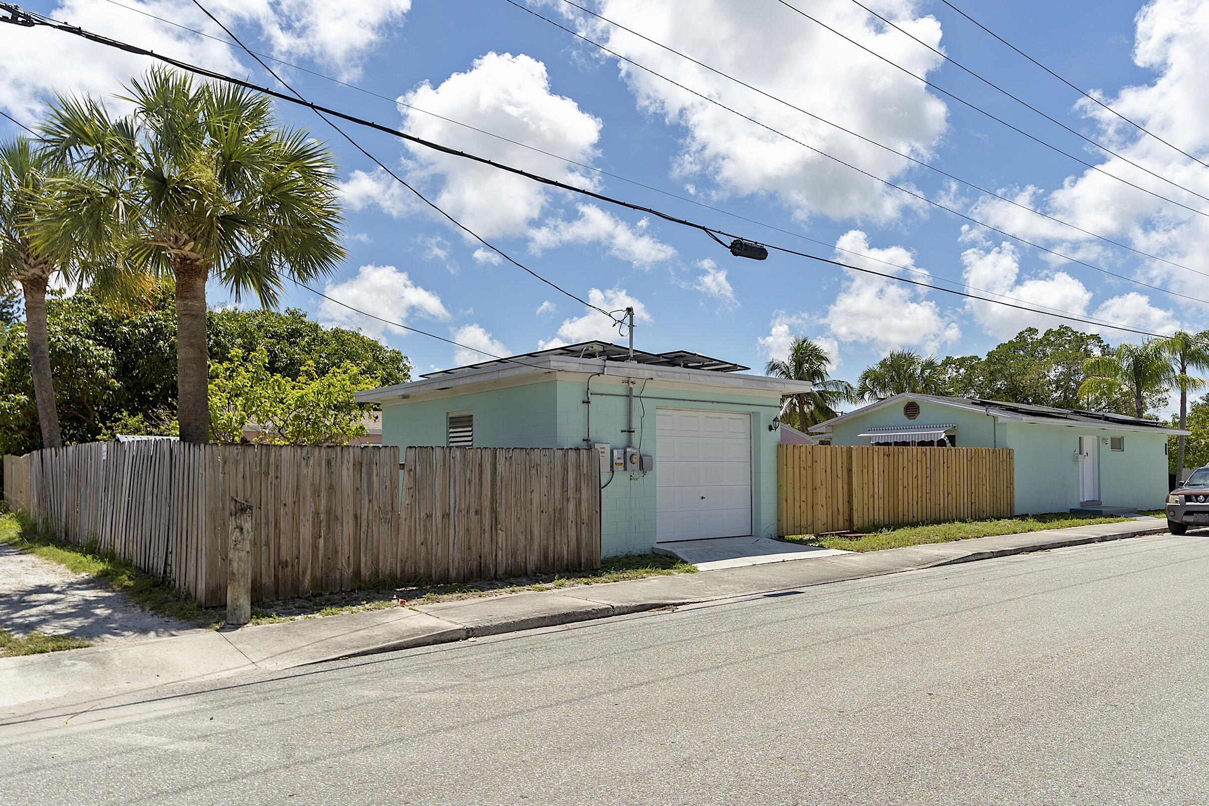LAKE WORTH TOWN OF ADD 1 - Residential