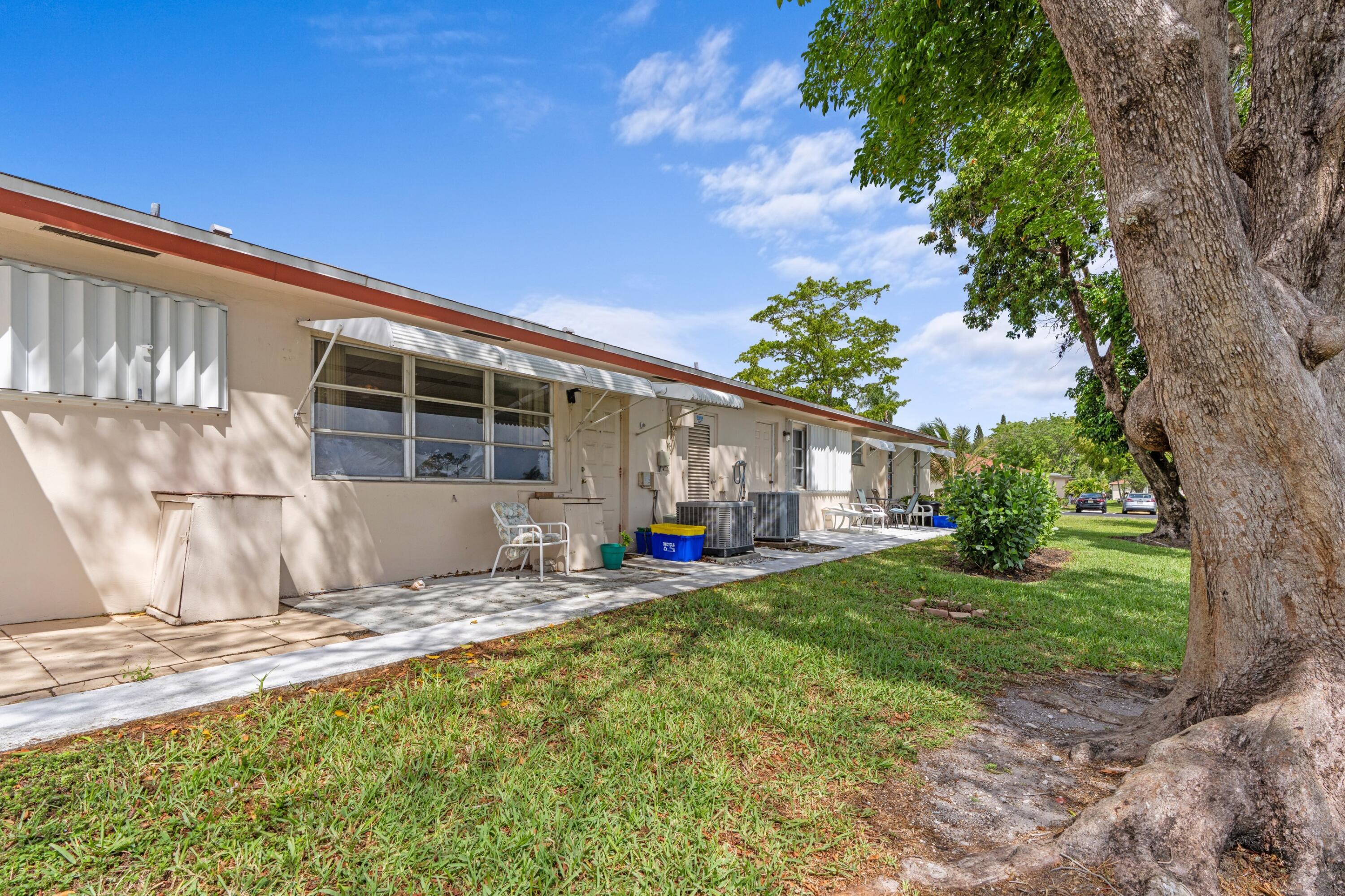 HIGH POINT OF DELRAY SEC 7 CONDO - Residential