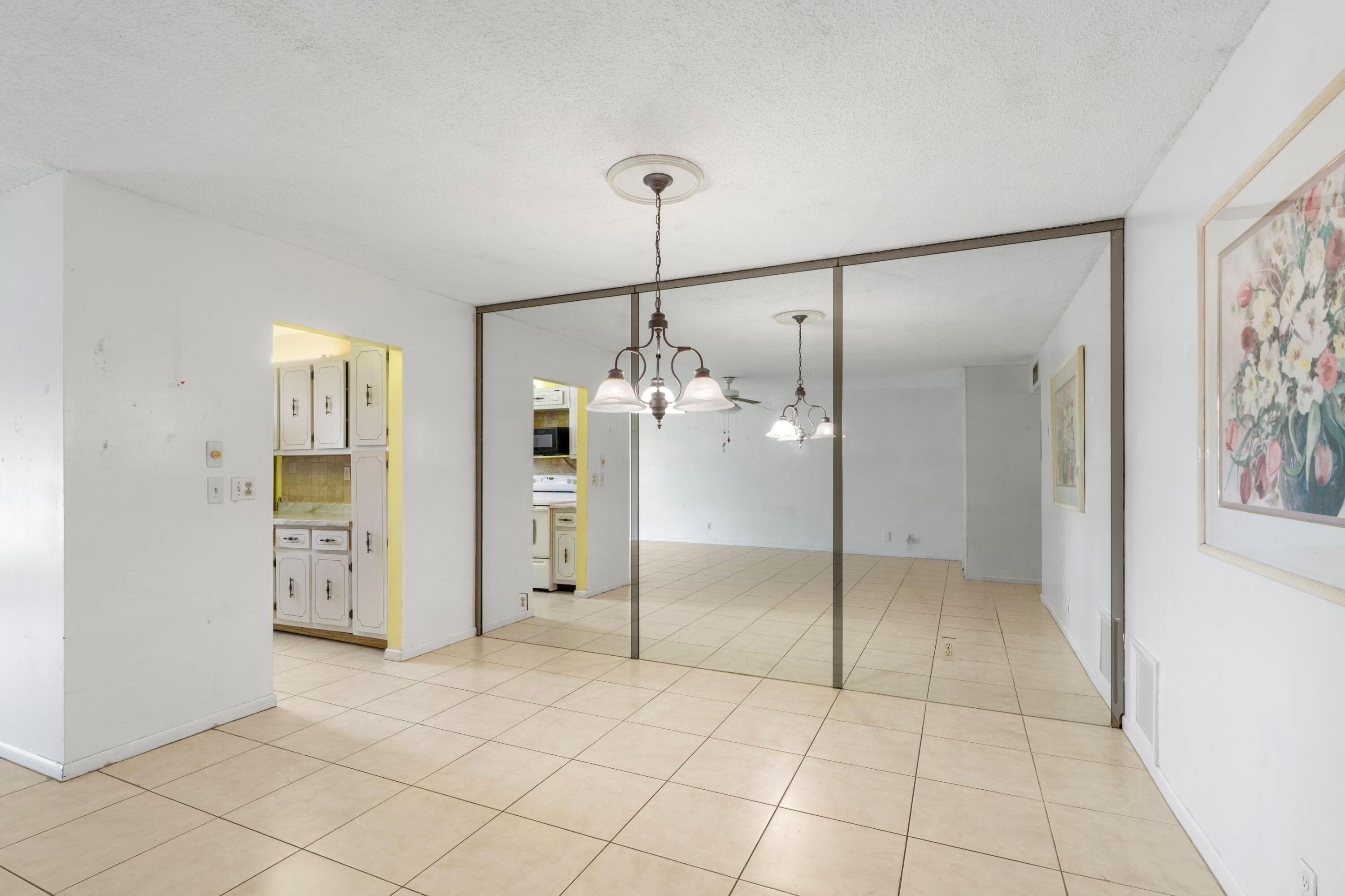 HIGH POINT OF DELRAY SEC 7 CONDO - Residential