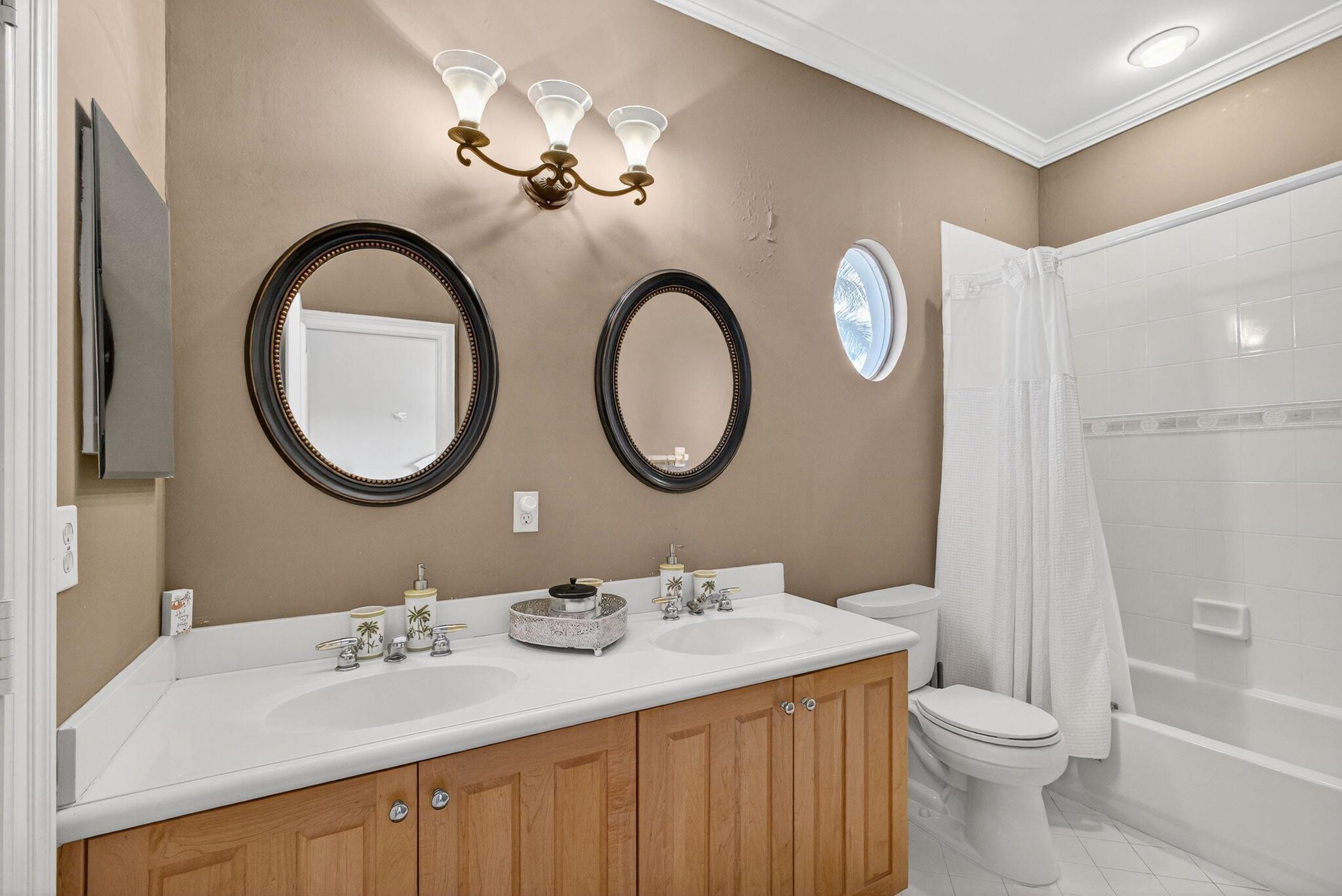 IBIS GOLF AND COUNTRY CLU - Residential Lease