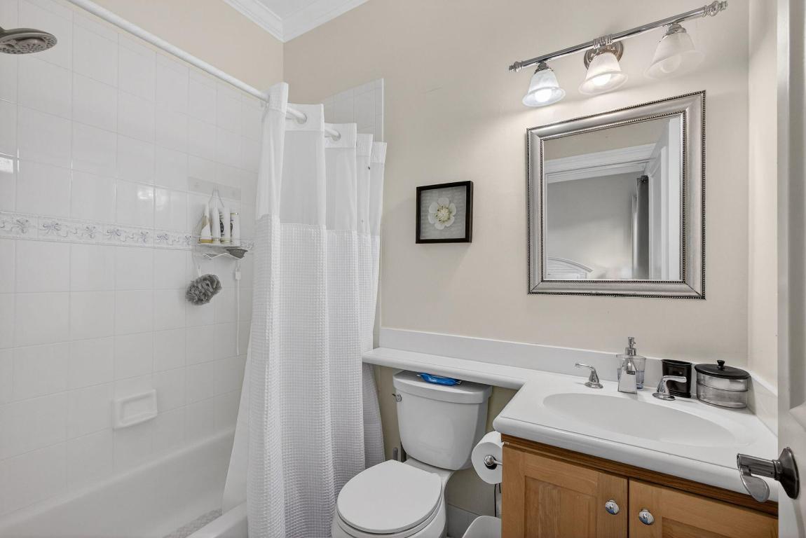 IBIS GOLF AND COUNTRY CLUB 2 - Residential Lease