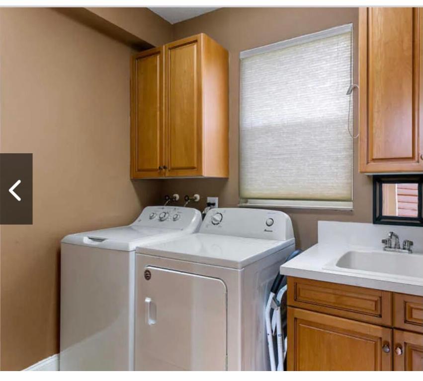 IBIS GOLF AND COUNTRY CLUB 2 - Residential Lease