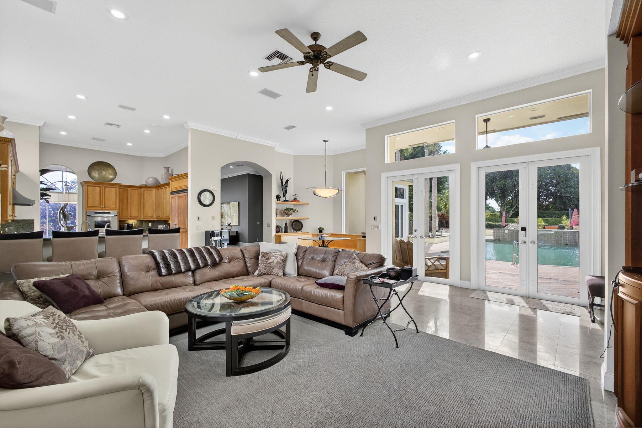 IBIS GOLF AND COUNTRY CLU - Residential Lease