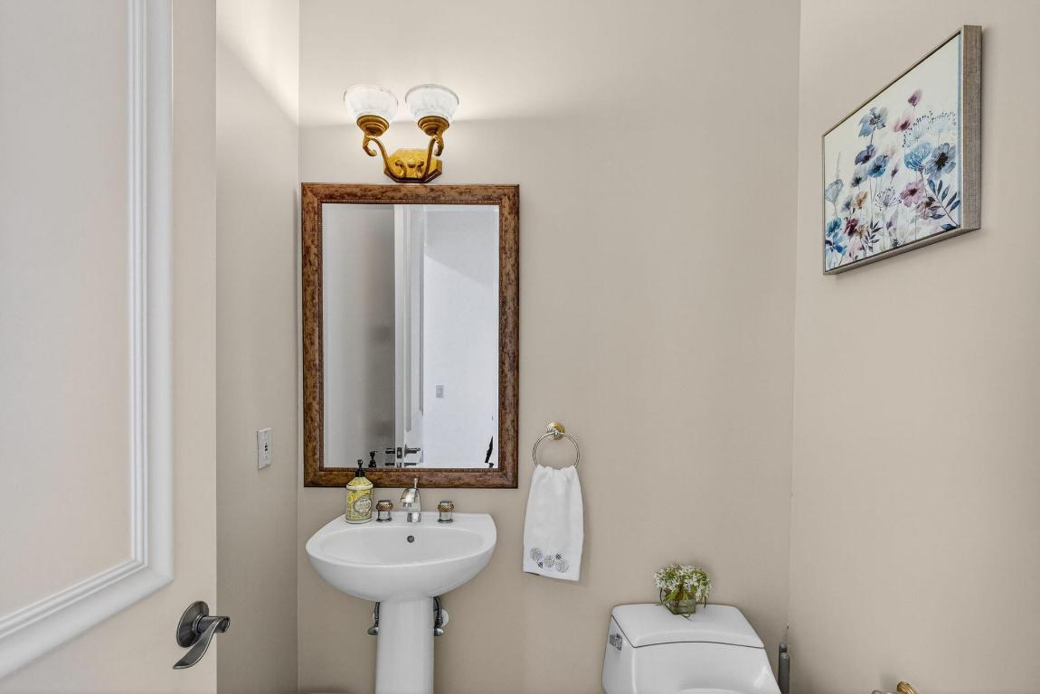 IBIS GOLF AND COUNTRY CLUB 2 - Residential Lease