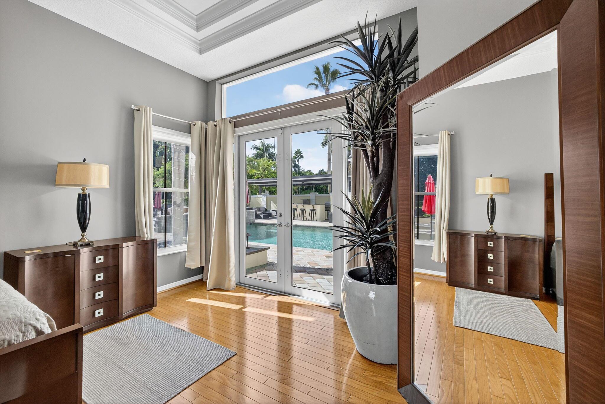 IBIS GOLF AND COUNTRY CLU - Residential Lease