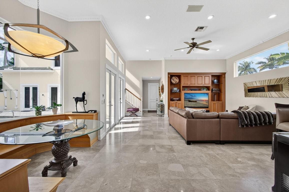 IBIS GOLF AND COUNTRY CLUB 2 - Residential Lease