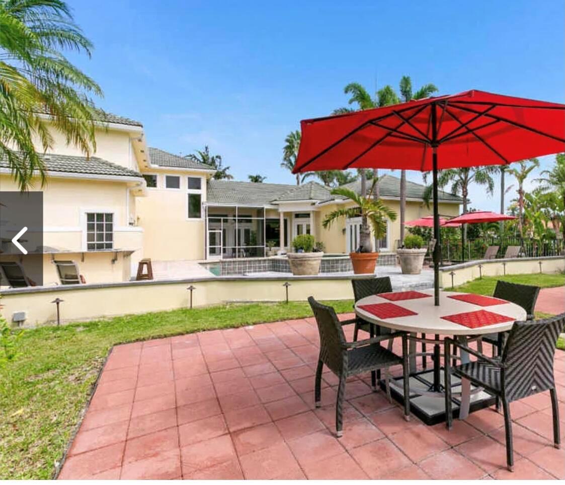 IBIS GOLF AND COUNTRY CLU - Residential Lease