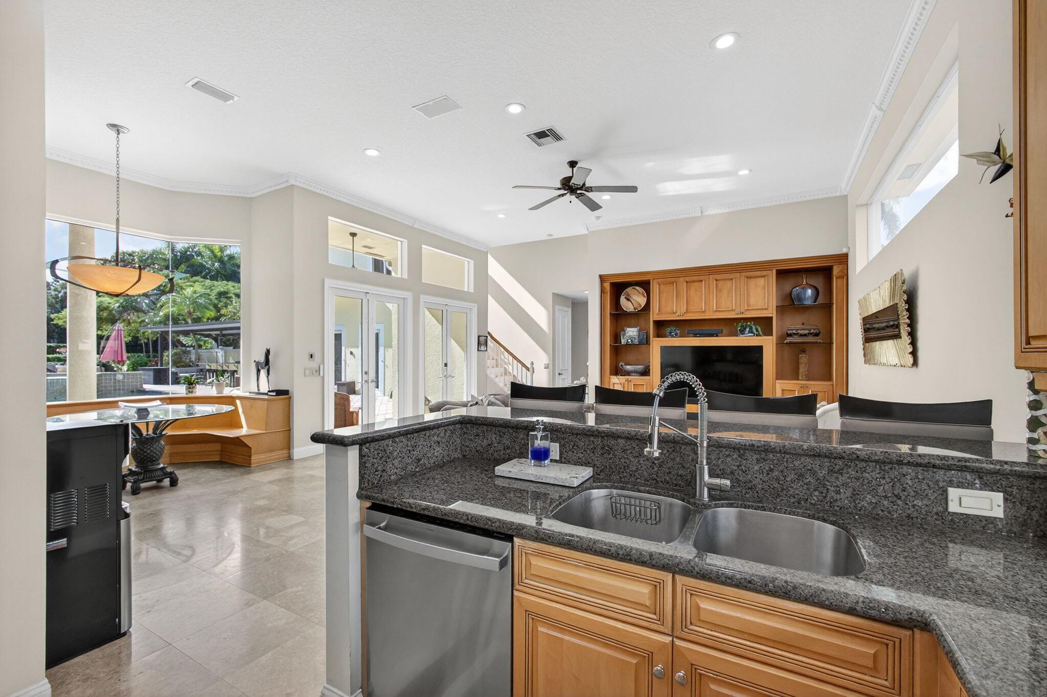 IBIS GOLF AND COUNTRY CLU - Residential Lease