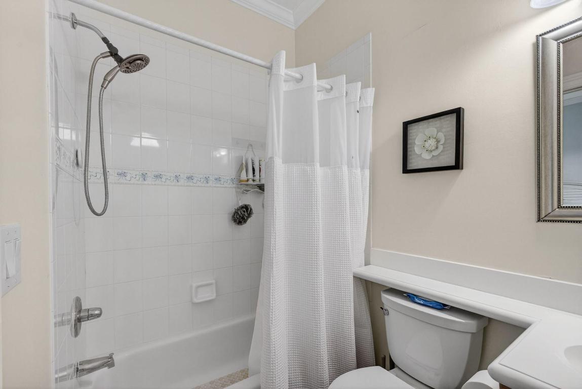 IBIS GOLF AND COUNTRY CLUB 2 - Residential Lease