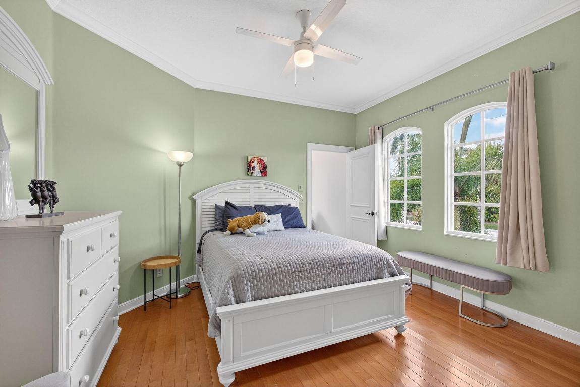 IBIS GOLF AND COUNTRY CLUB 2 - Residential Lease