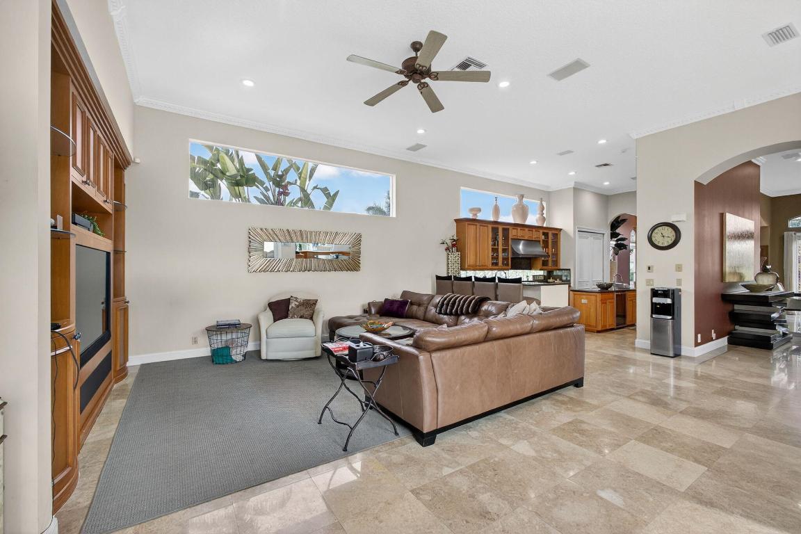 IBIS GOLF AND COUNTRY CLUB 2 - Residential Lease