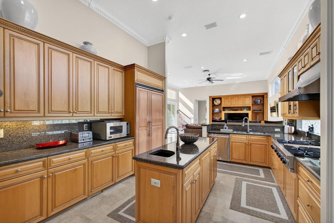 IBIS GOLF AND COUNTRY CLUB 2 - Residential Lease