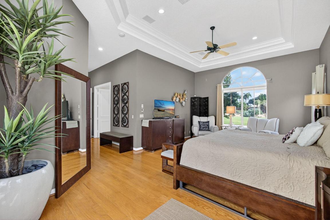 IBIS GOLF AND COUNTRY CLUB 2 - Residential Lease