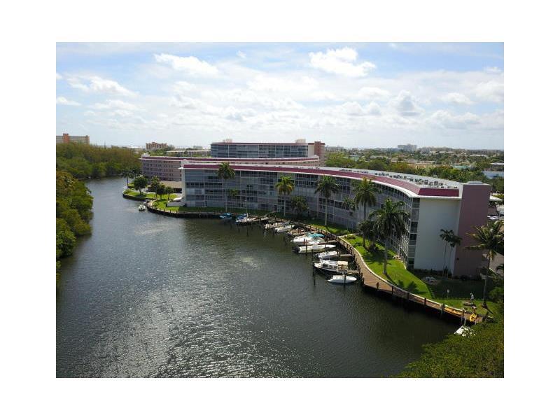 Hillsboro Cove Condos - Residential