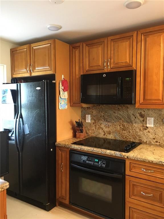 Hillsboro Cove Condos - Residential