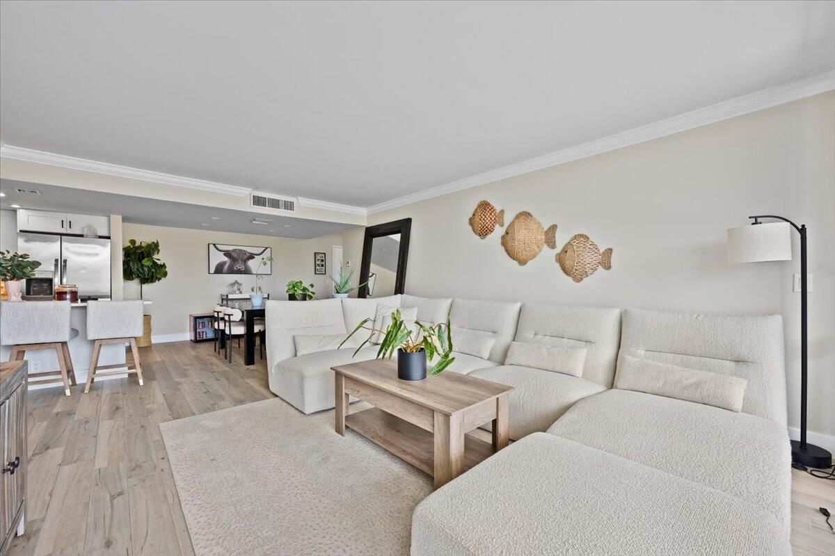 336 Golfview Road 303