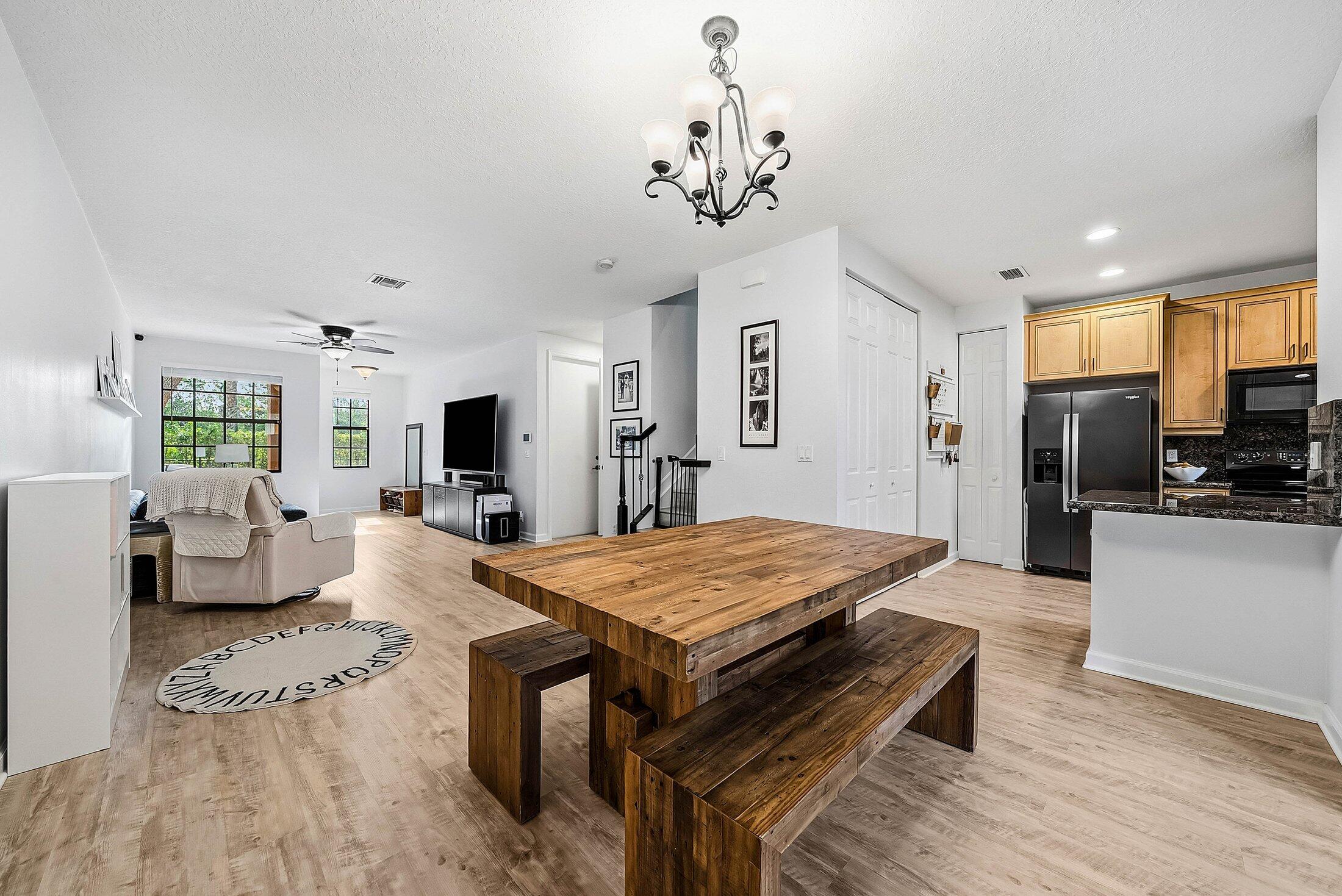 GRAMERCY SQUARE - Residential