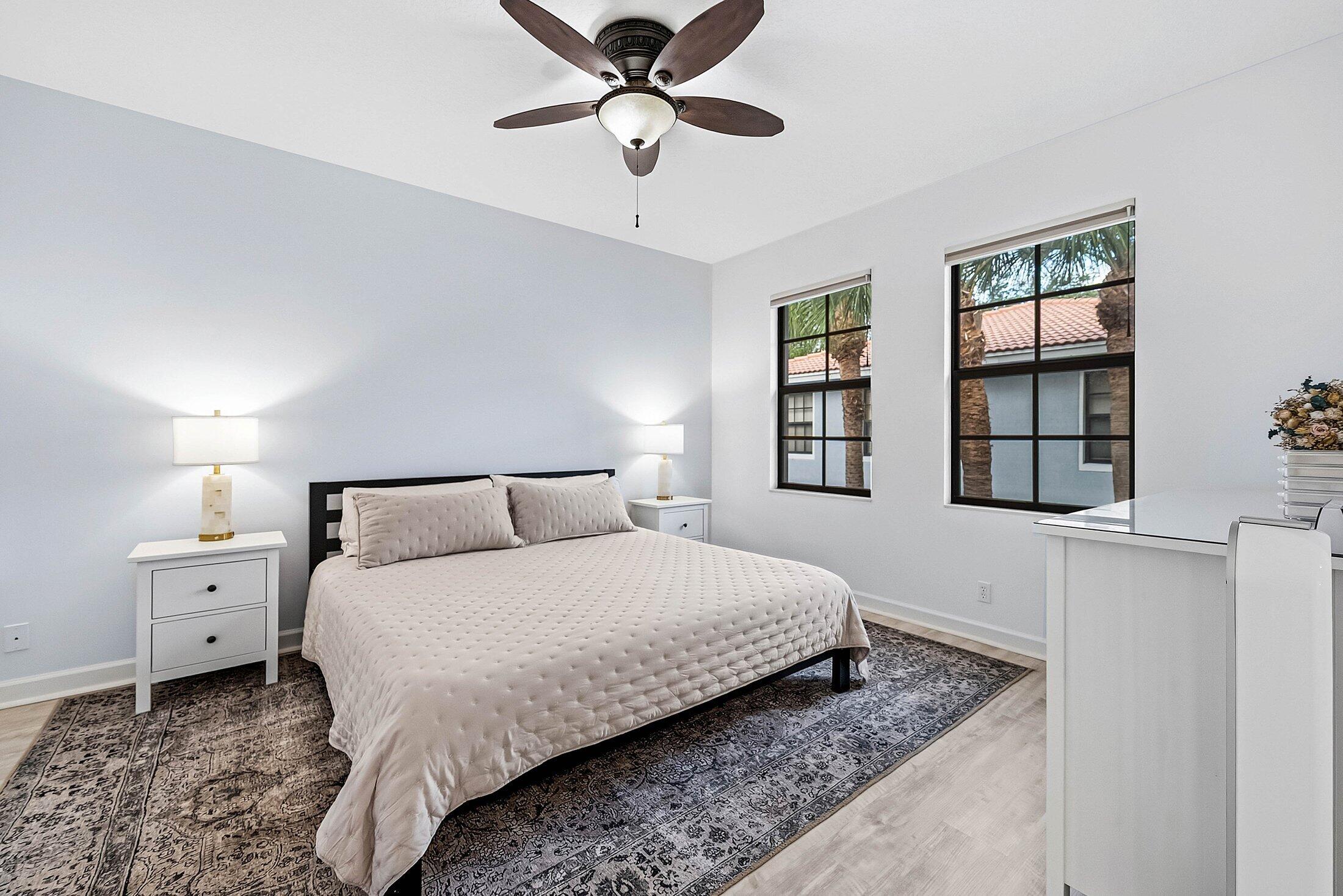 GRAMERCY SQUARE - Residential