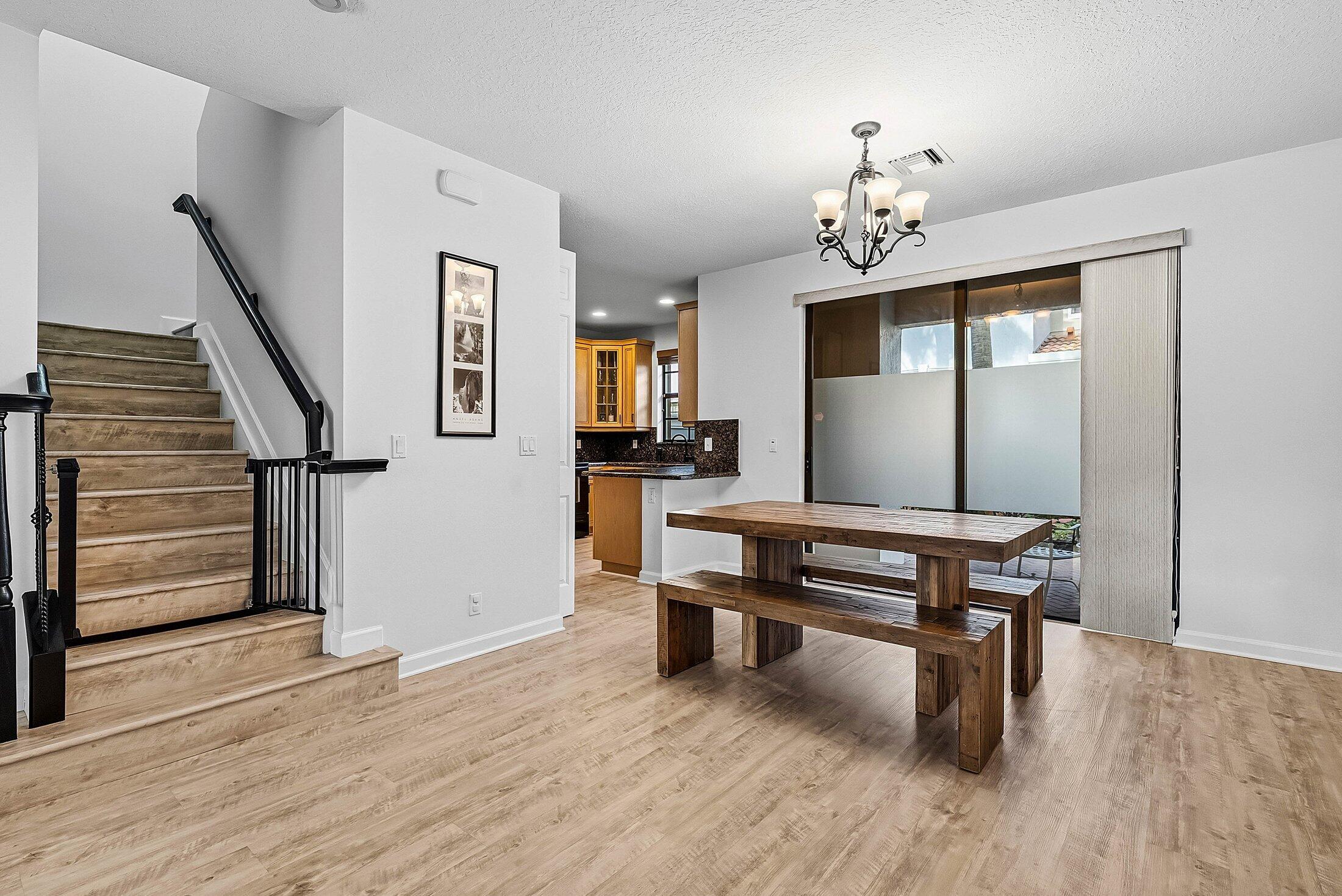 GRAMERCY SQUARE - Residential