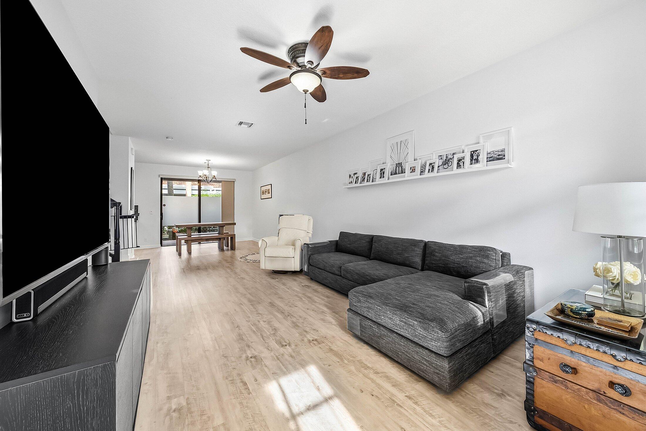 GRAMERCY SQUARE - Residential