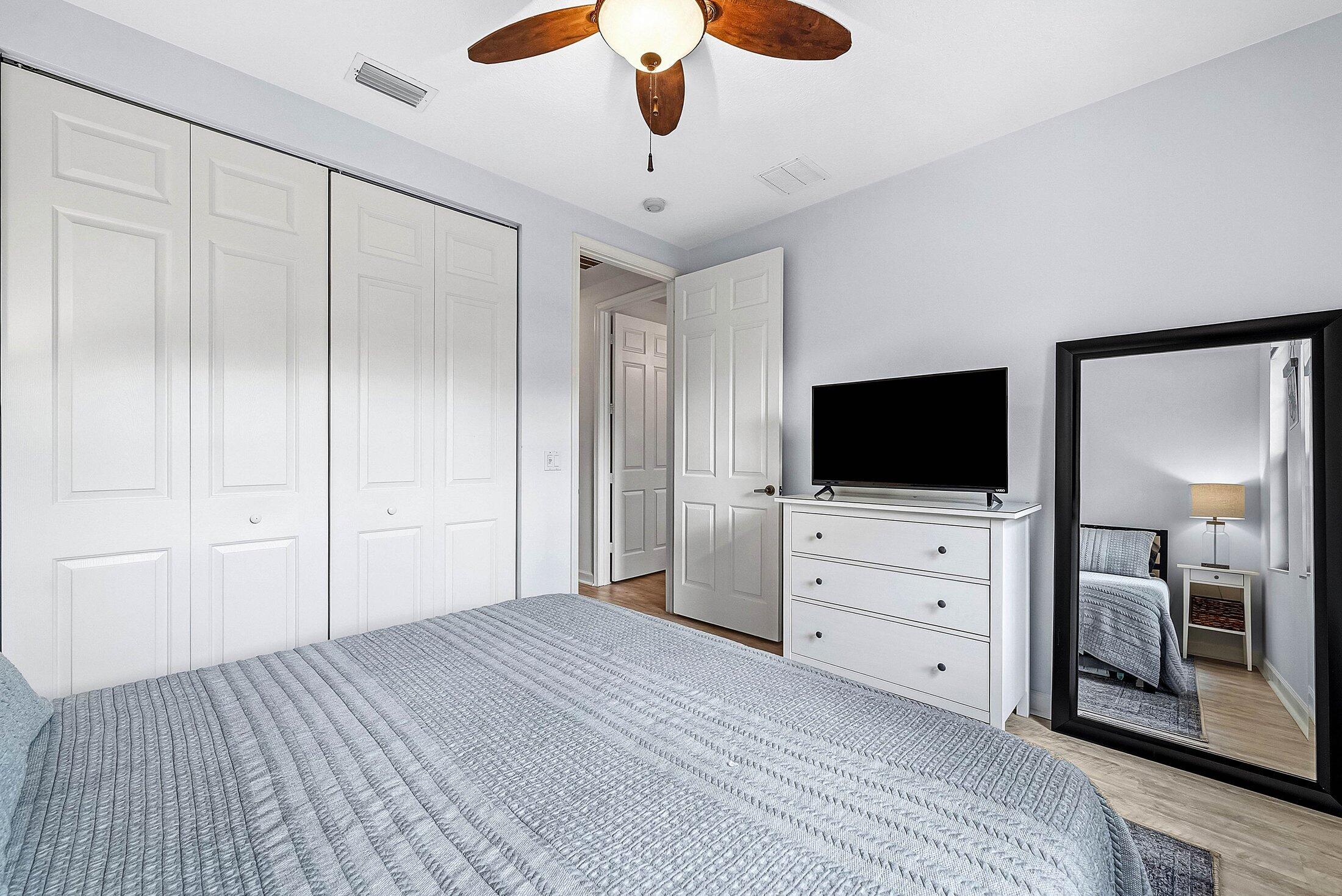 GRAMERCY SQUARE - Residential