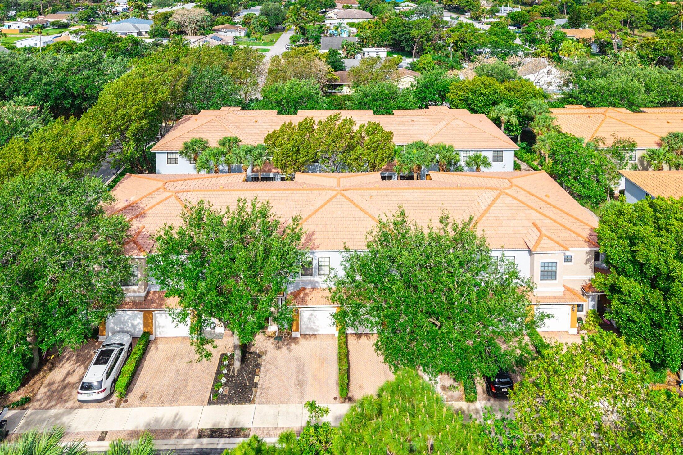 GRAMERCY SQUARE - Residential
