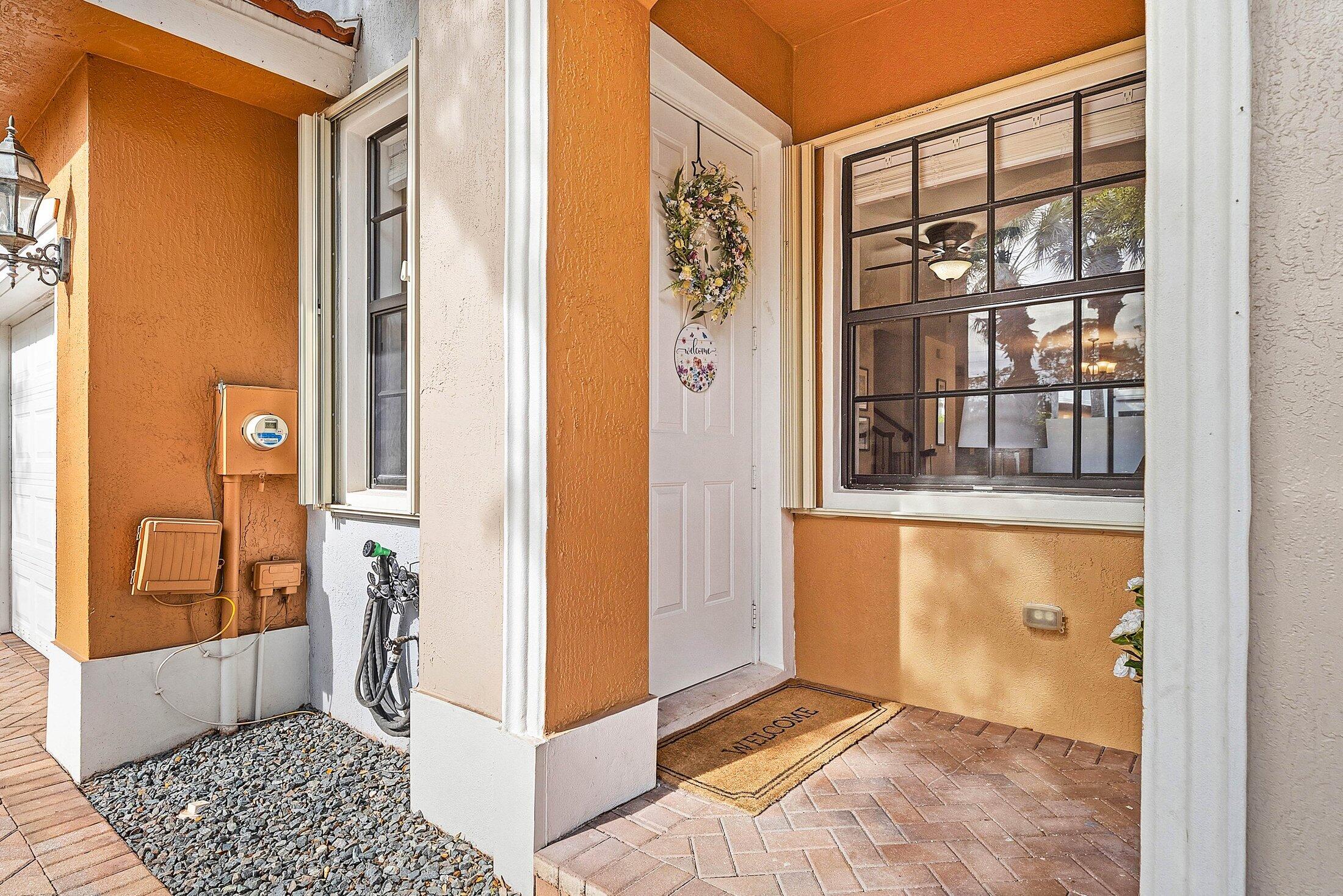 GRAMERCY SQUARE - Residential