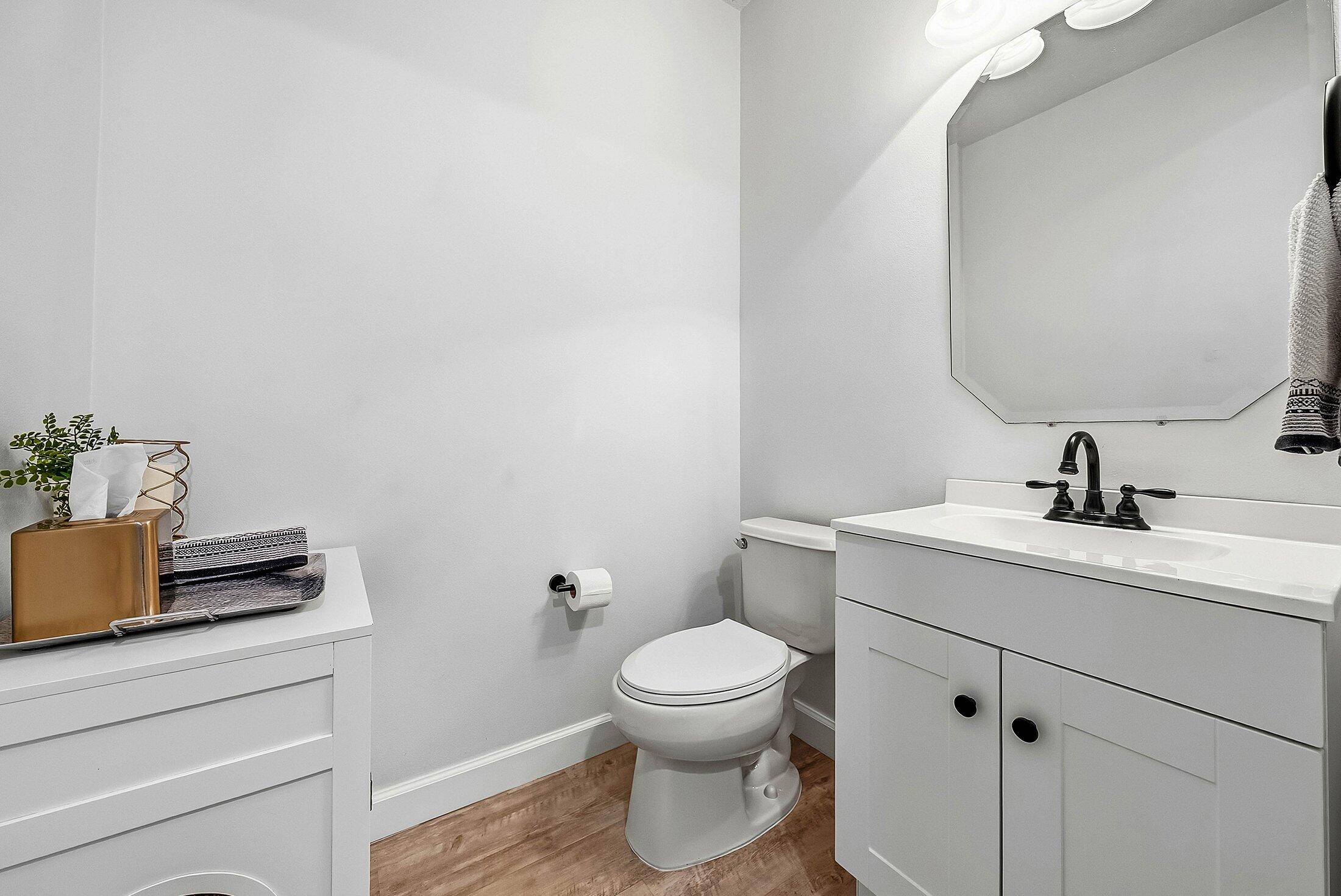 GRAMERCY SQUARE - Residential