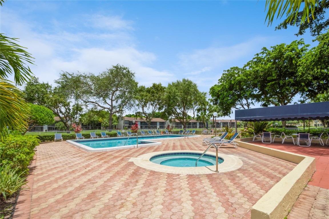 Meadowridge East Condo - Residential