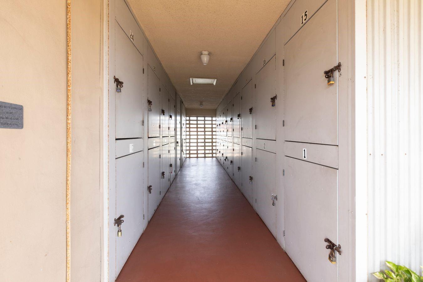 BEVERLY HILLS - Residential