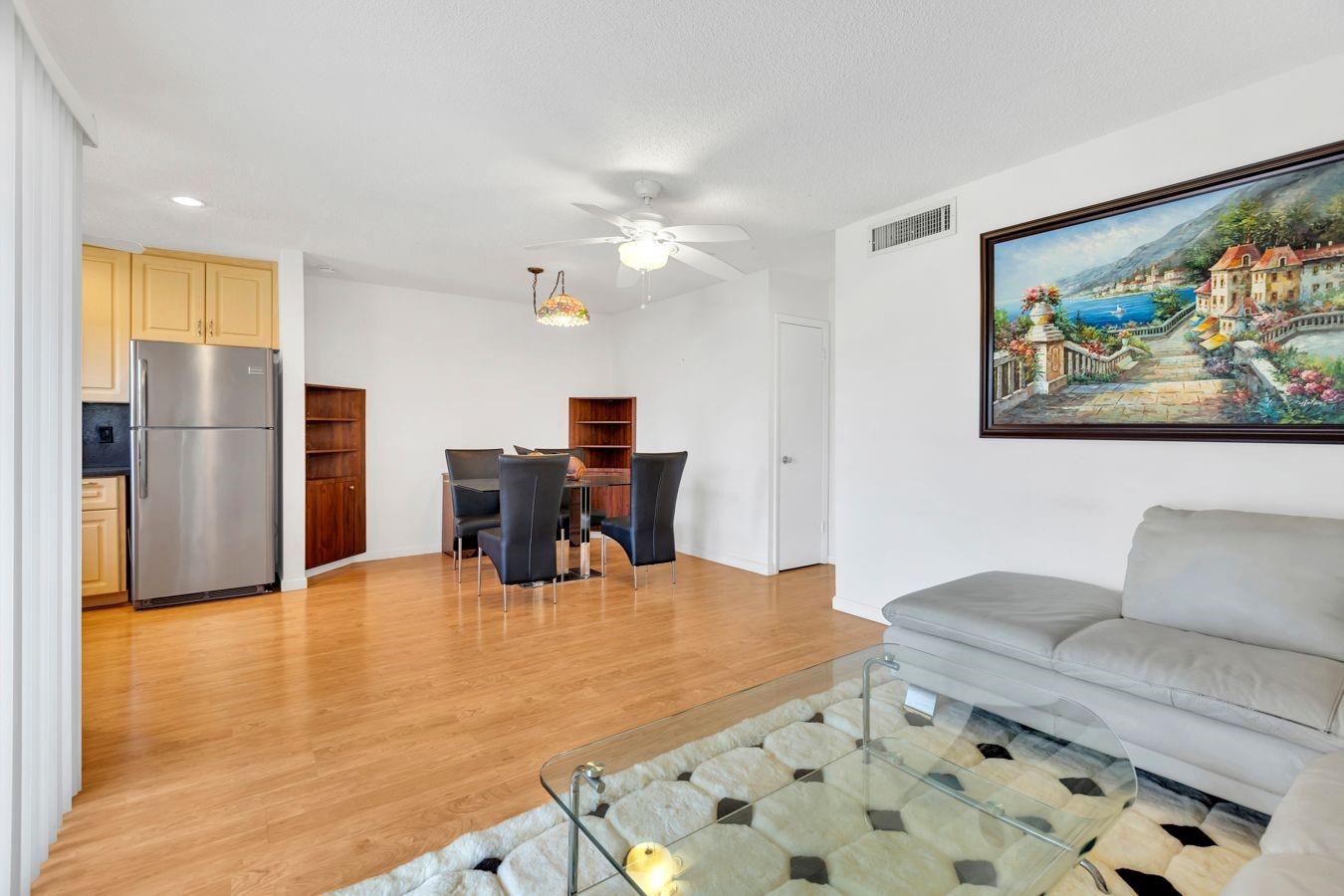 BEVERLY HILLS - Residential