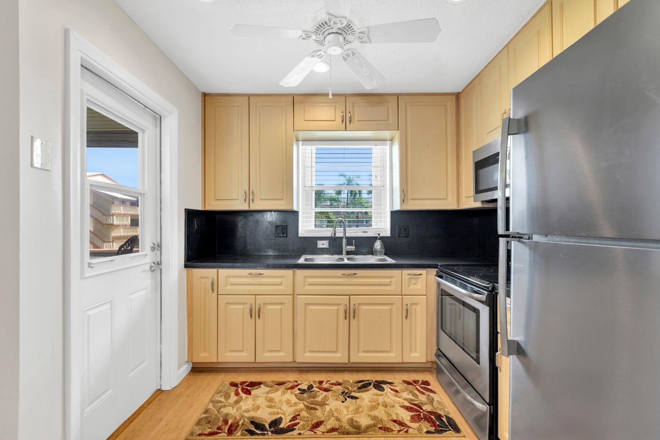 BEVERLY HILLS - Residential
