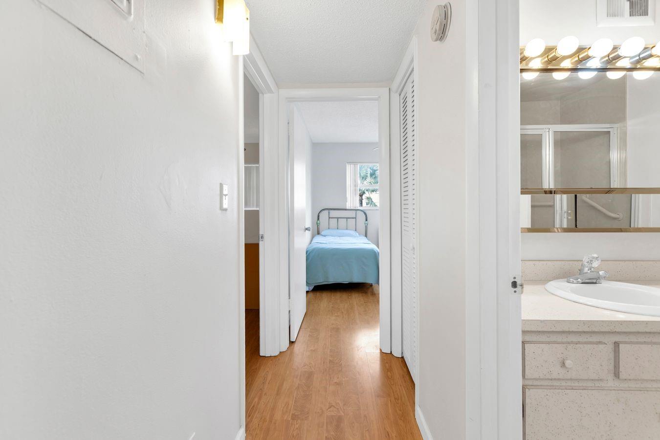 BEVERLY HILLS - Residential