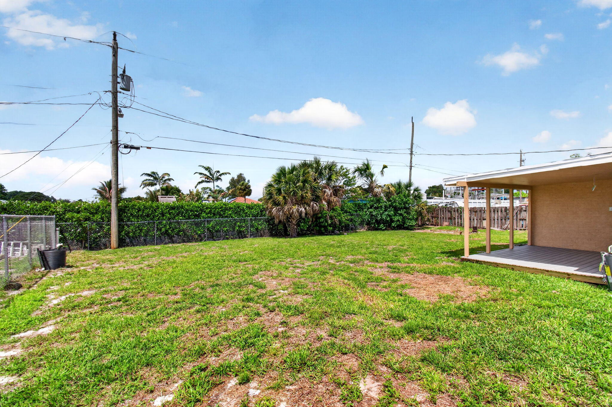 PLANTATION VILLAGE UNREC ON AM-8 - Residential