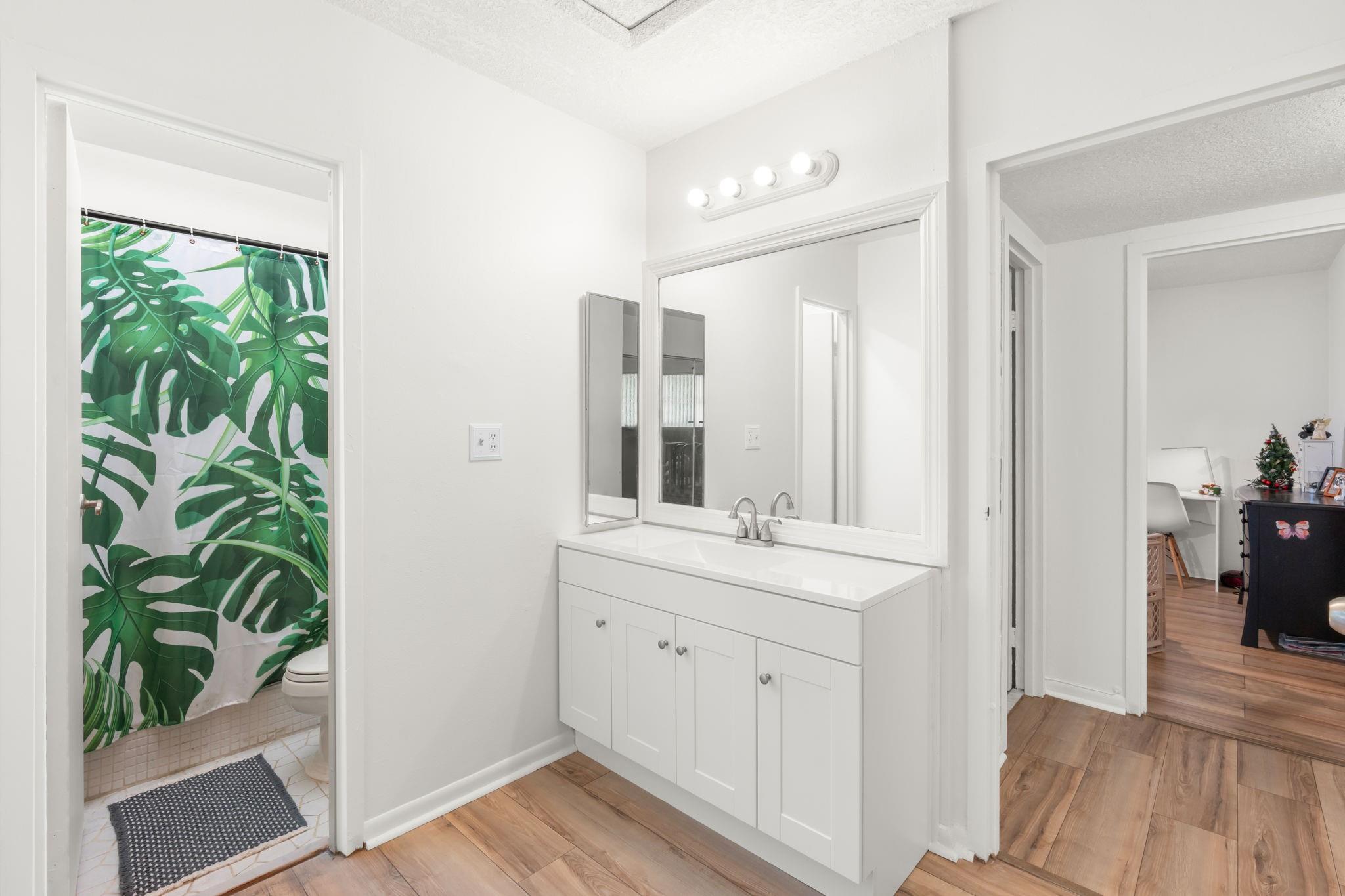 Foxwood Hollow - Residential