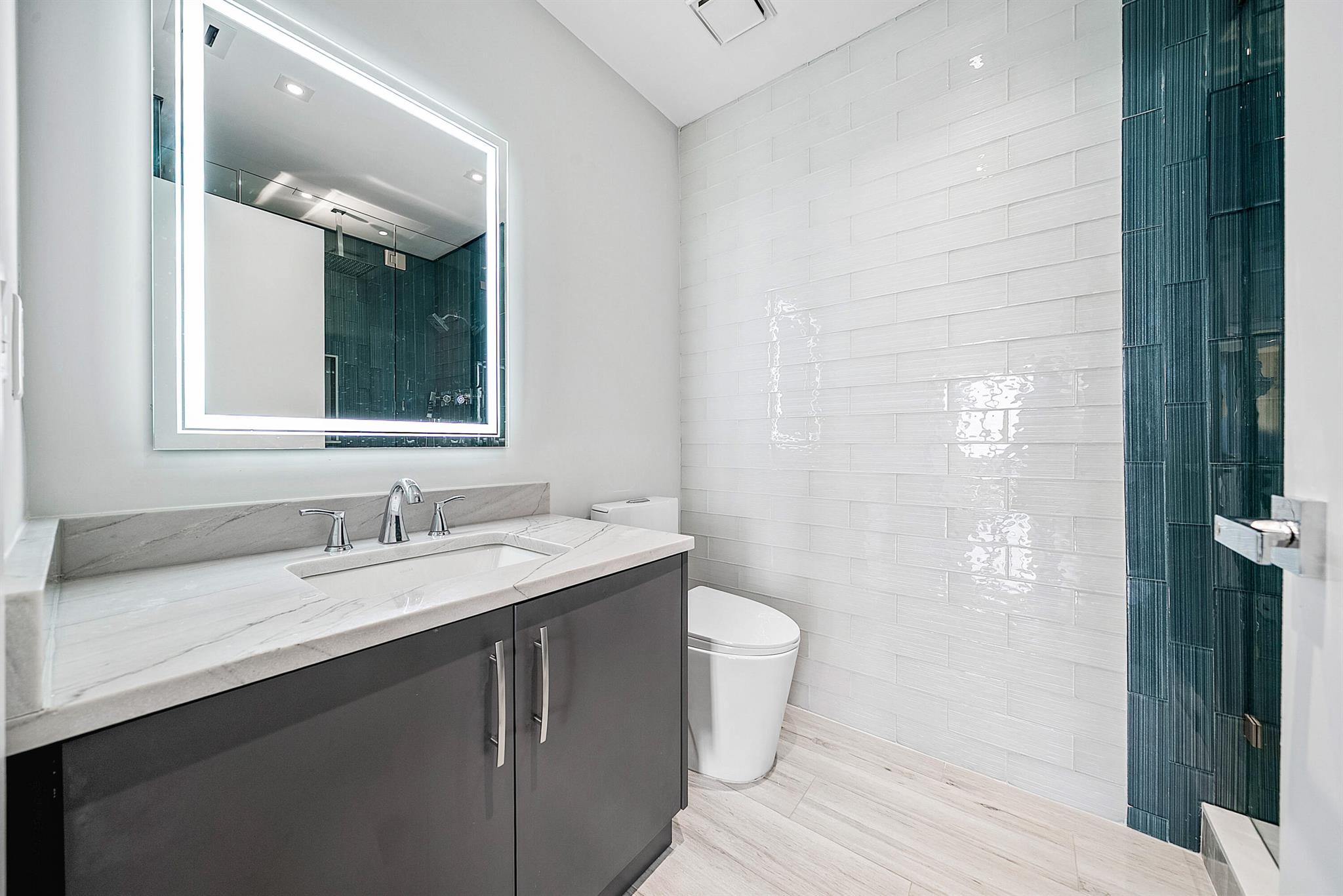 PARLIAMENT EAST CONDO - Residential