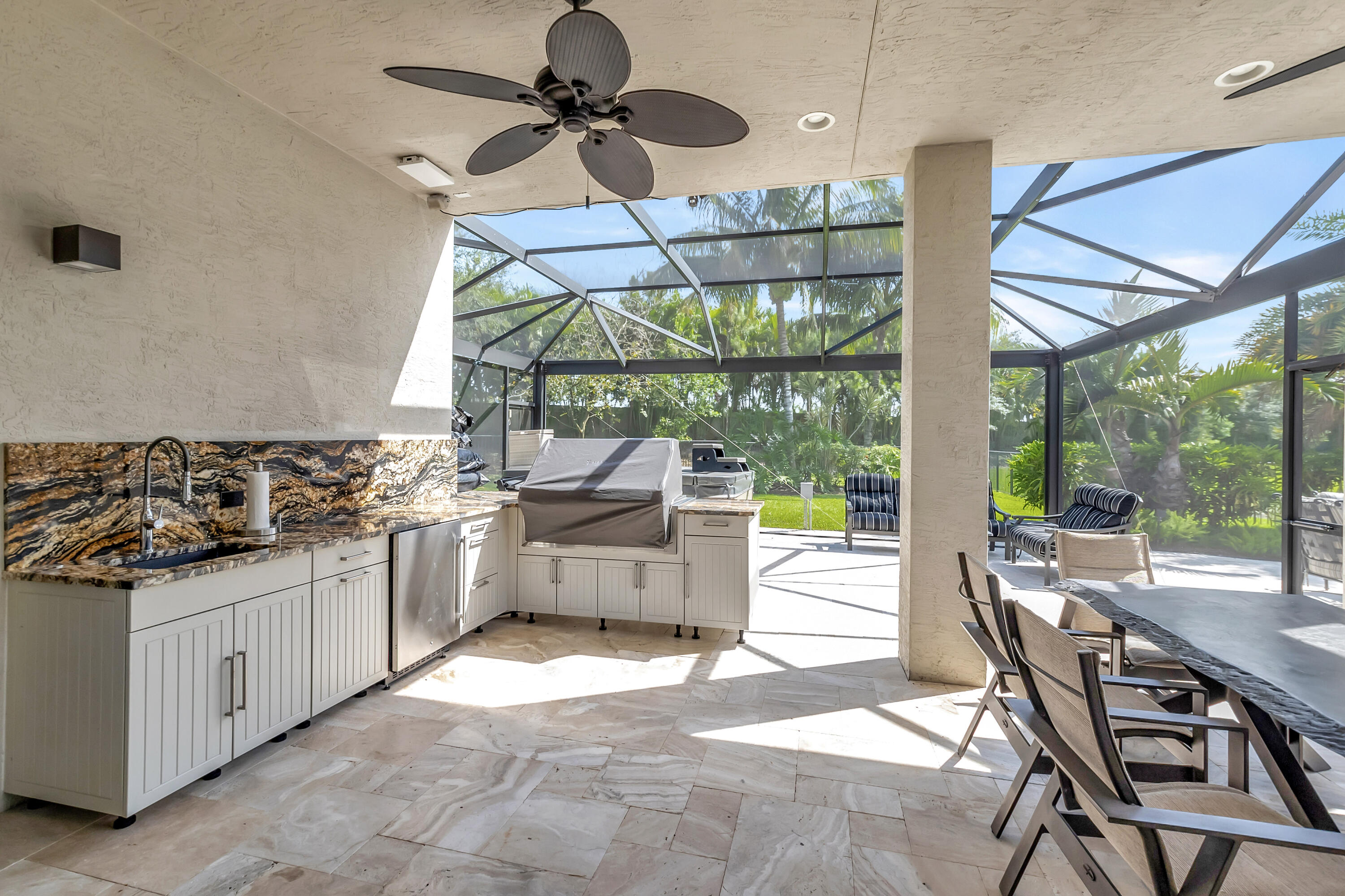 SEVEN BRIDGES - Residential