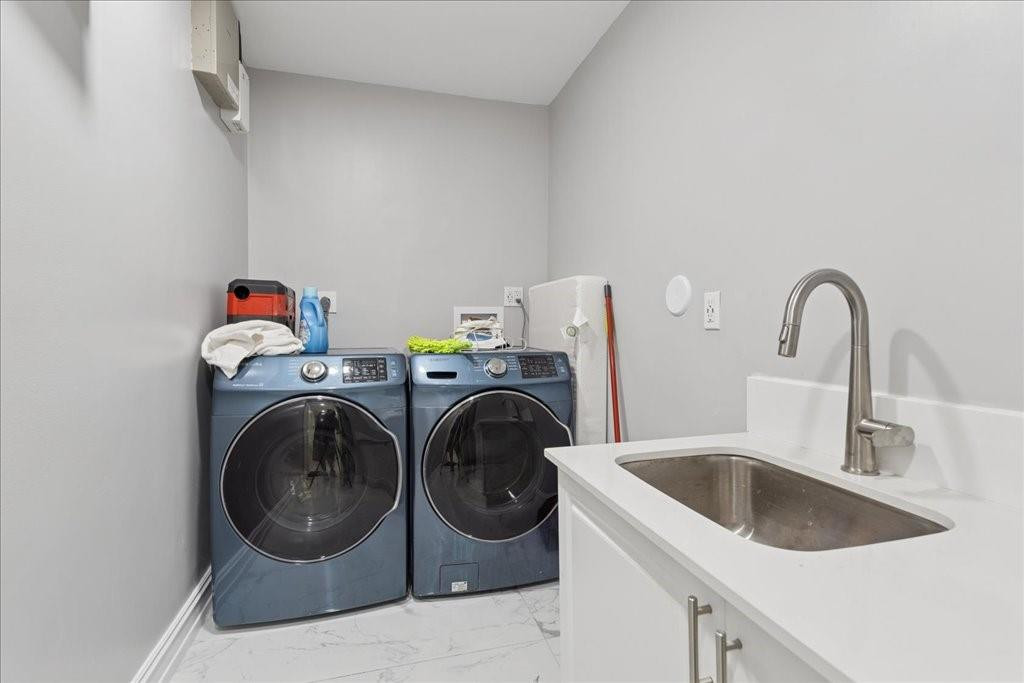 BOULEVARD WOODS EAST - Residential