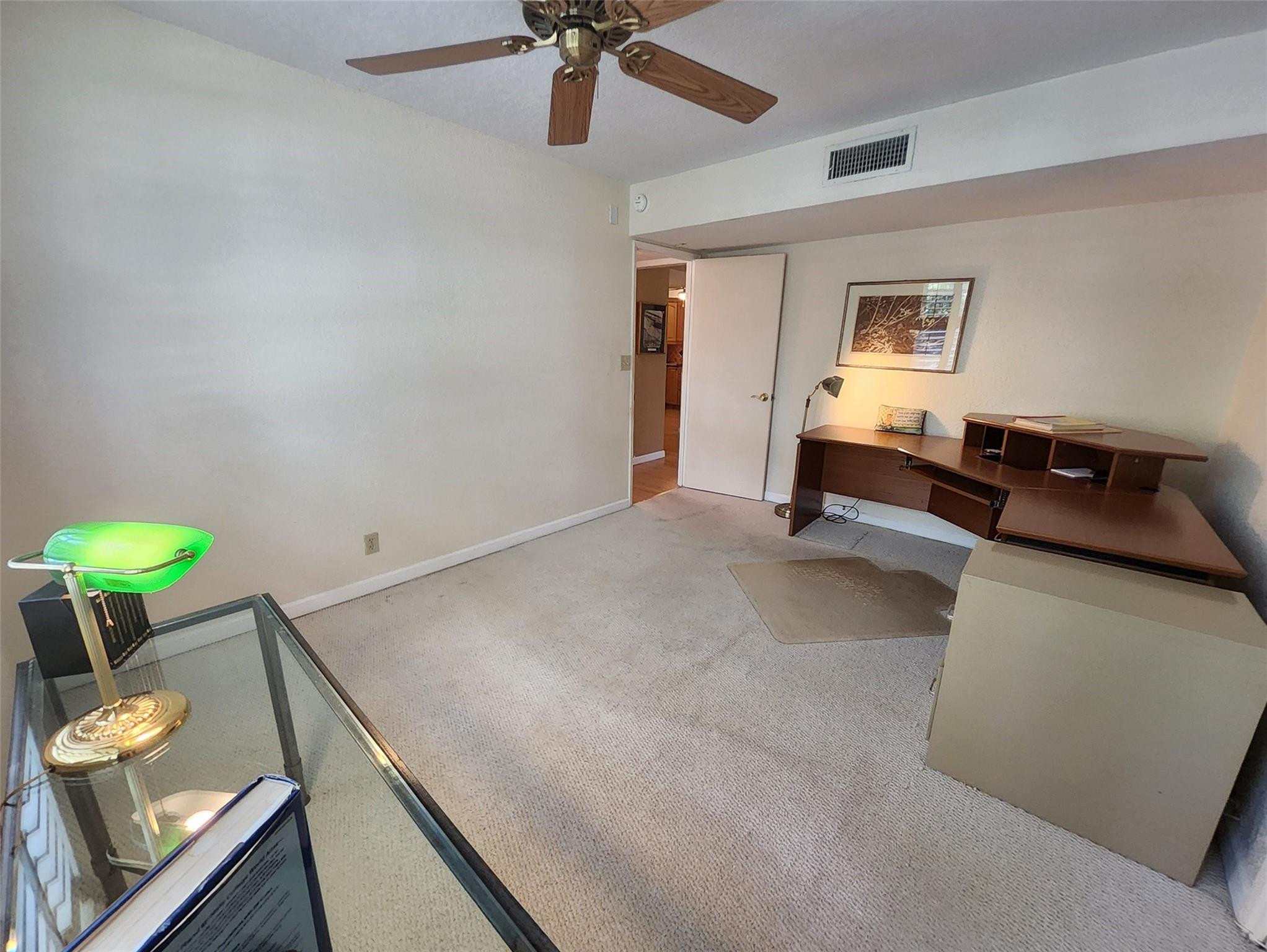 NO 35 PALM-AIRE COUNTRY CLUB - Residential