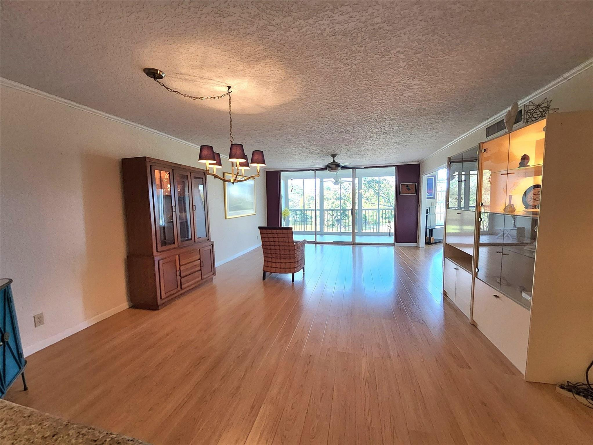 NO 35 PALM-AIRE COUNTRY CLUB - Residential