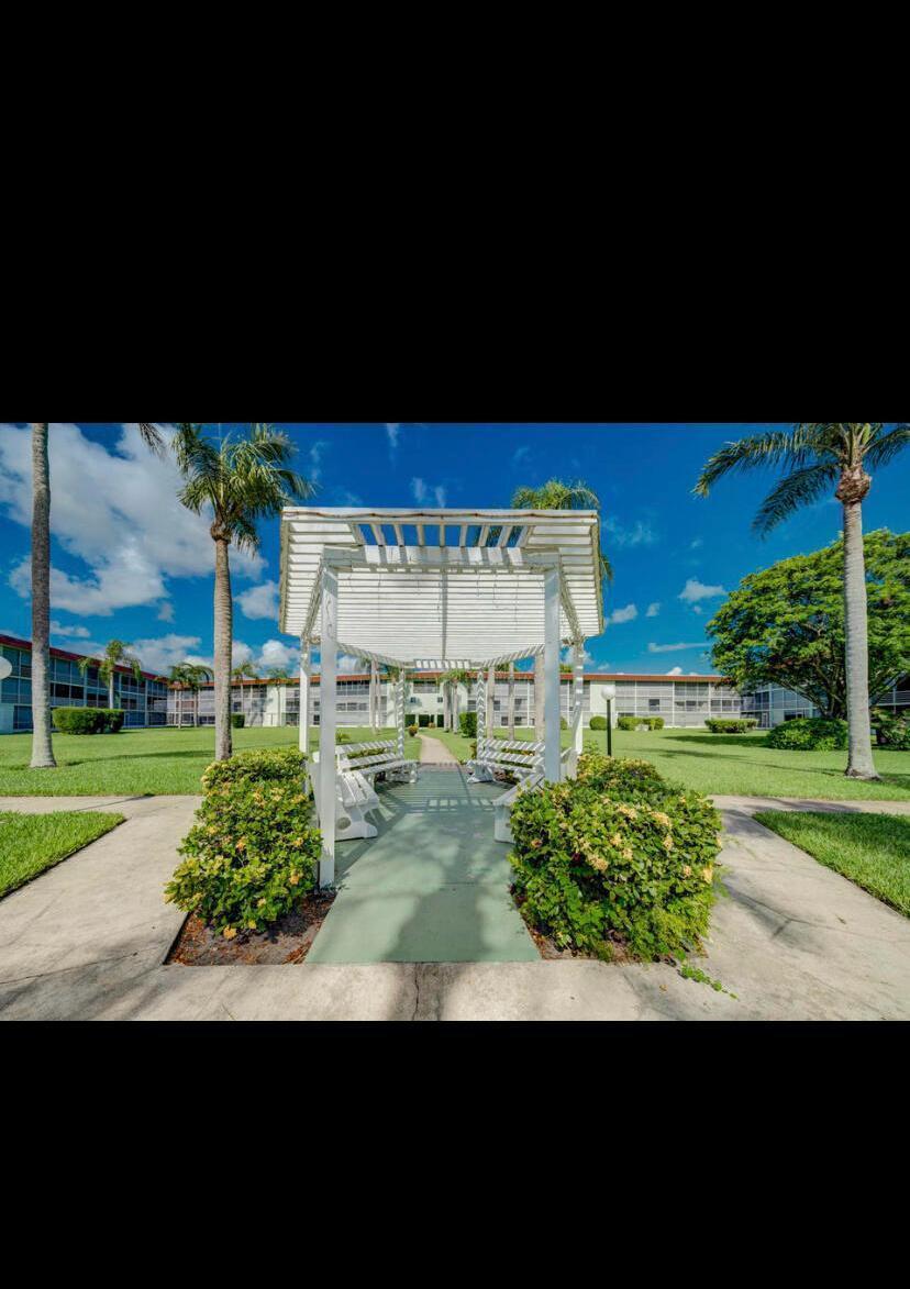 3000 Springdale Boulevard N V315