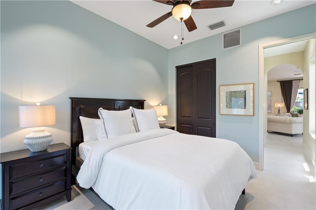Colee Hammock 1-17 B - Residential Lease