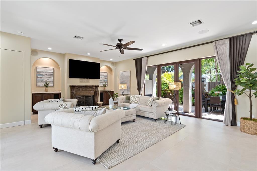 Colee Hammock 1-17 B - Residential Lease