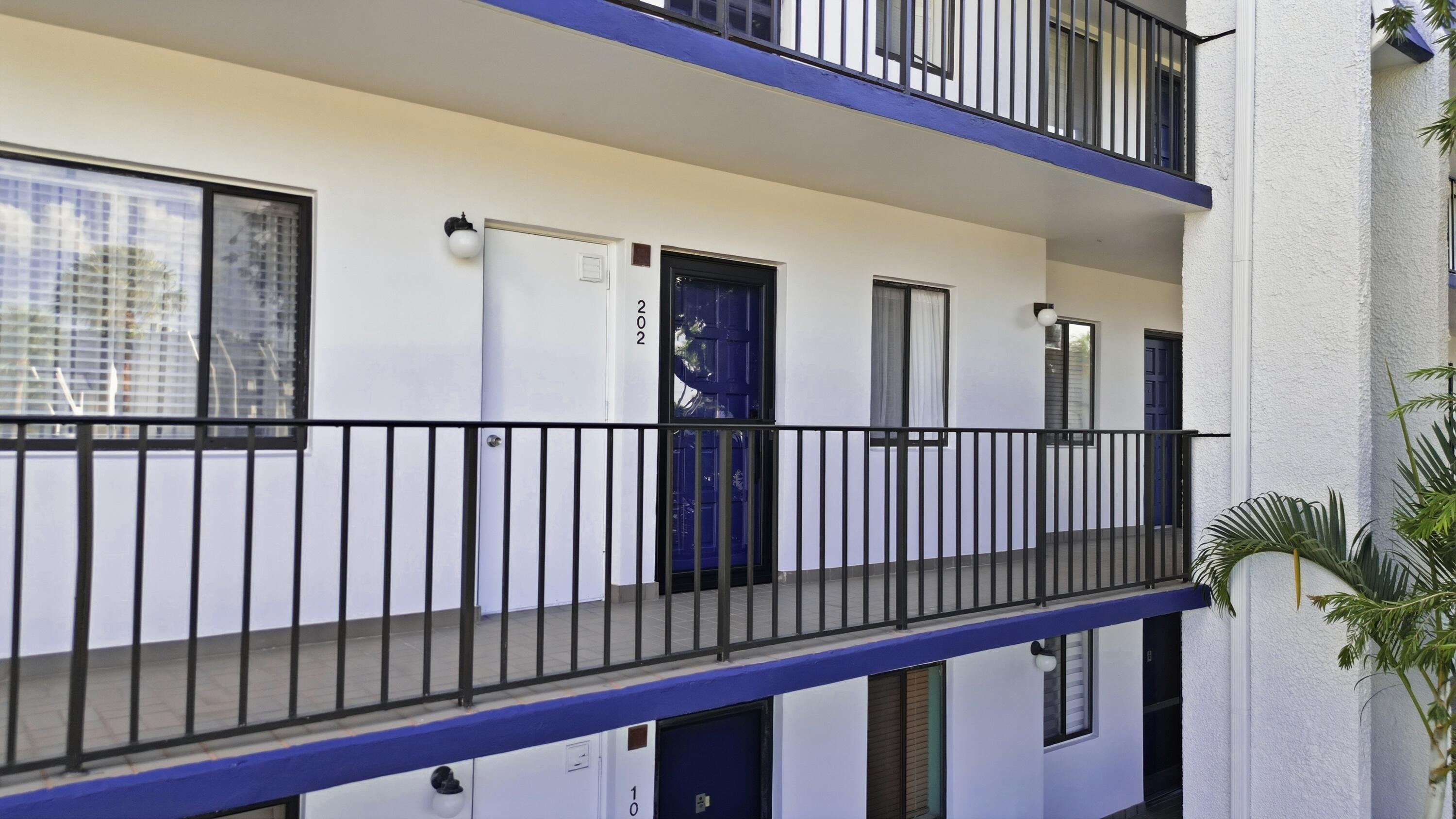 Properties 4489 Luxemburg Court 202