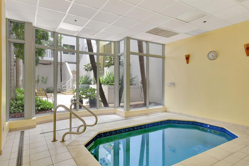 RADIUS CONDO - Residential Lease