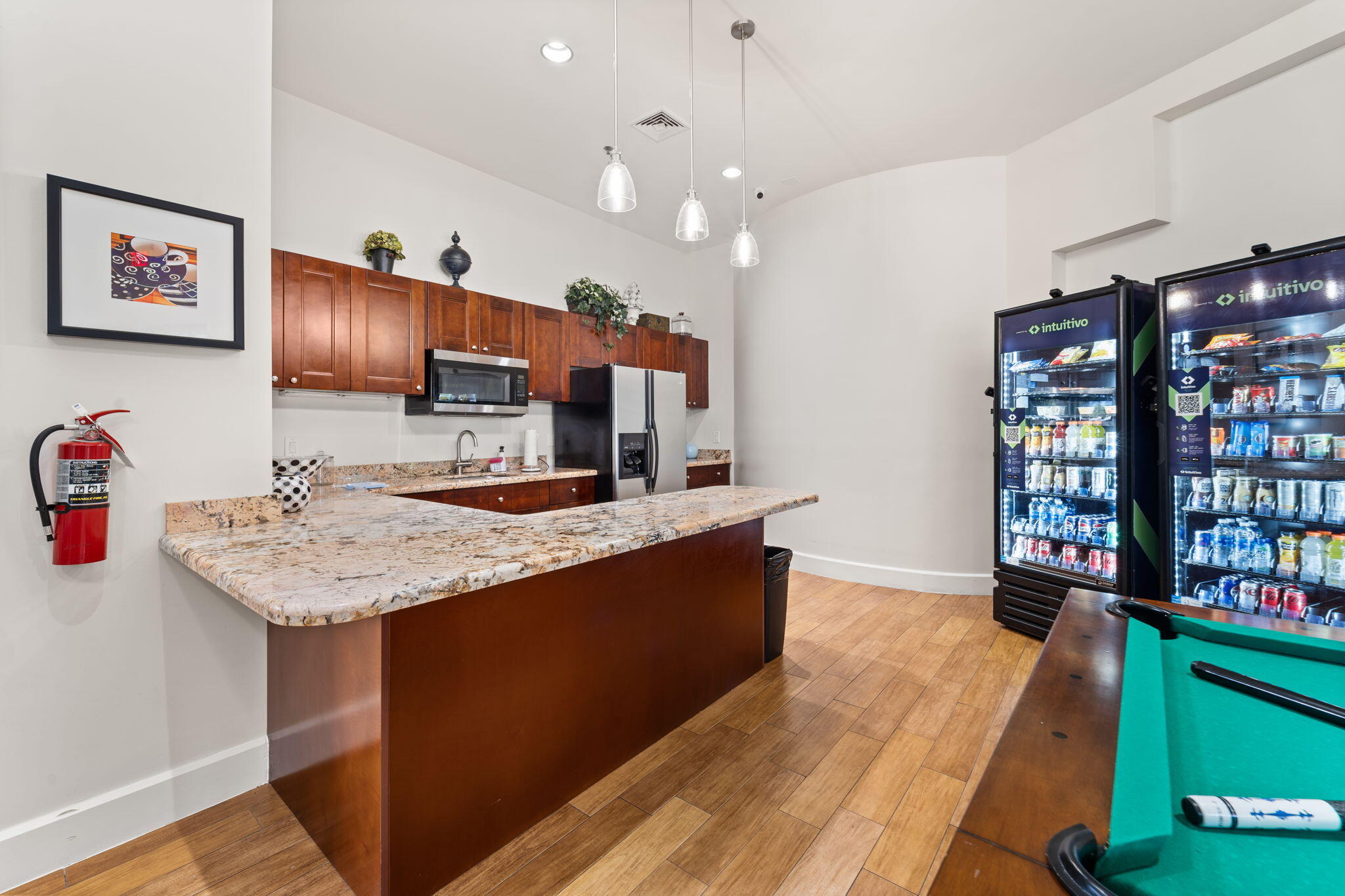 RADIUS CONDO - Residential Lease