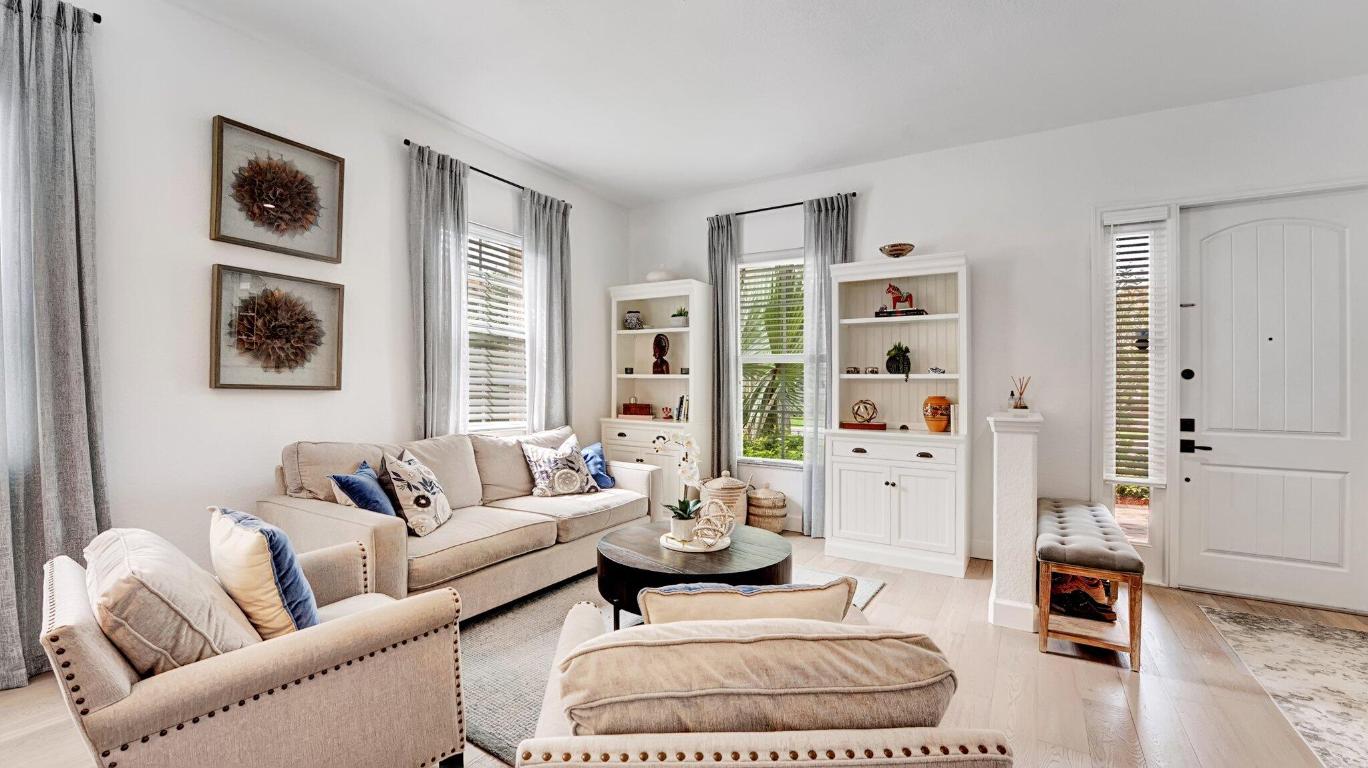 10641 Willow Oak Court