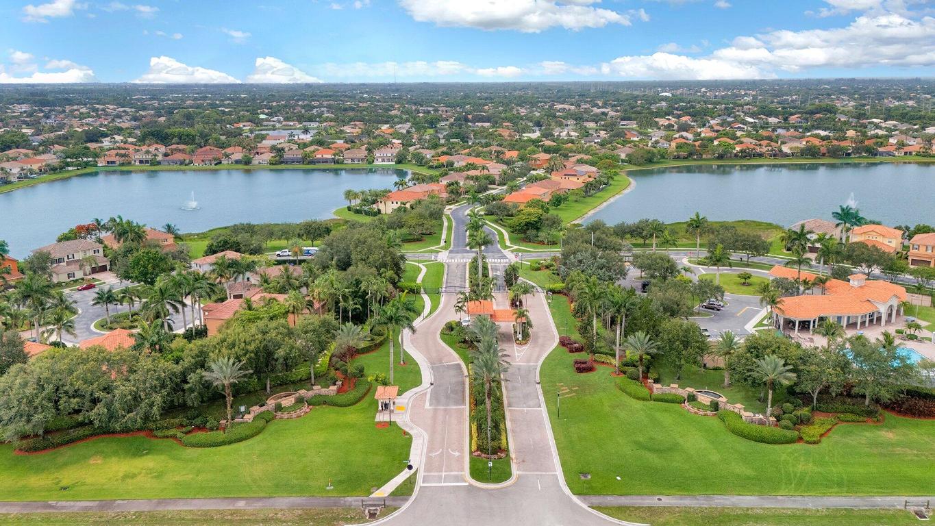 OAKMONT ESTATES PUD - Residential